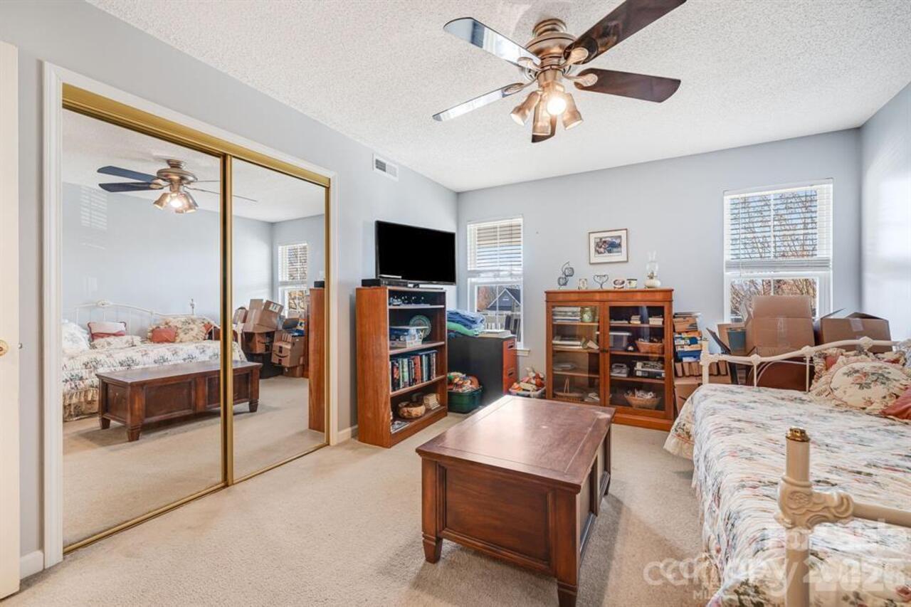 Listing Photo 23