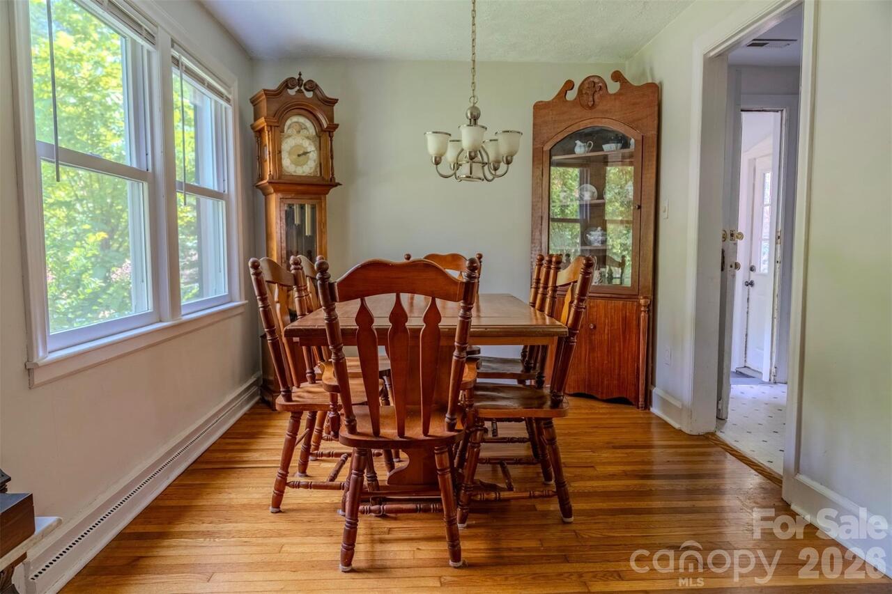 Listing Photo 15