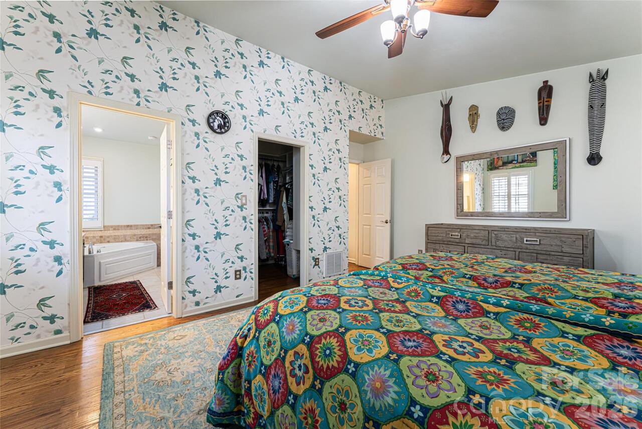 Listing Photo 23
