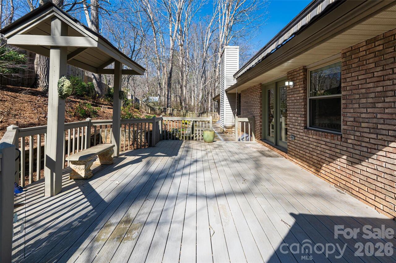 Listing Photo 38