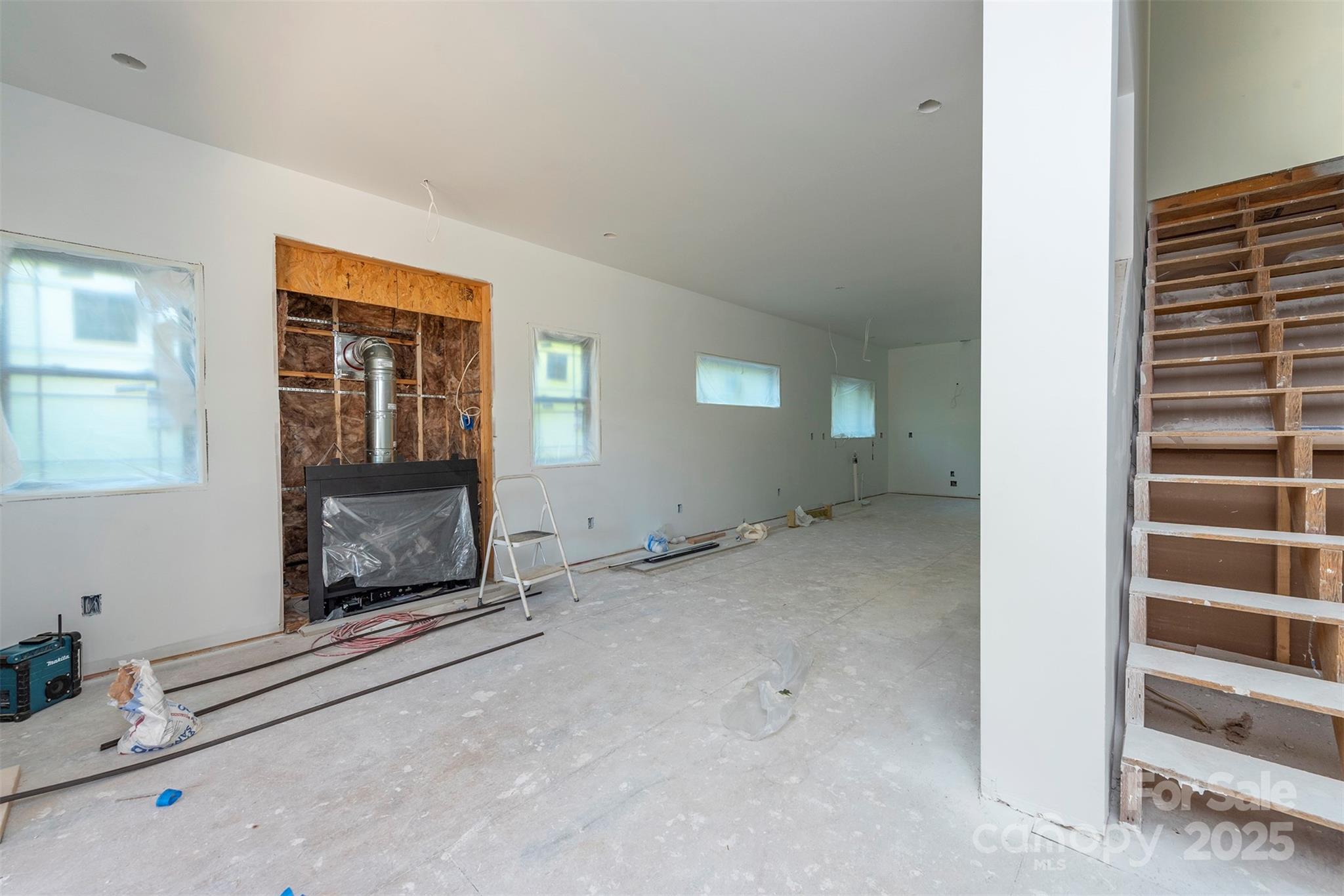 Listing Photo 6