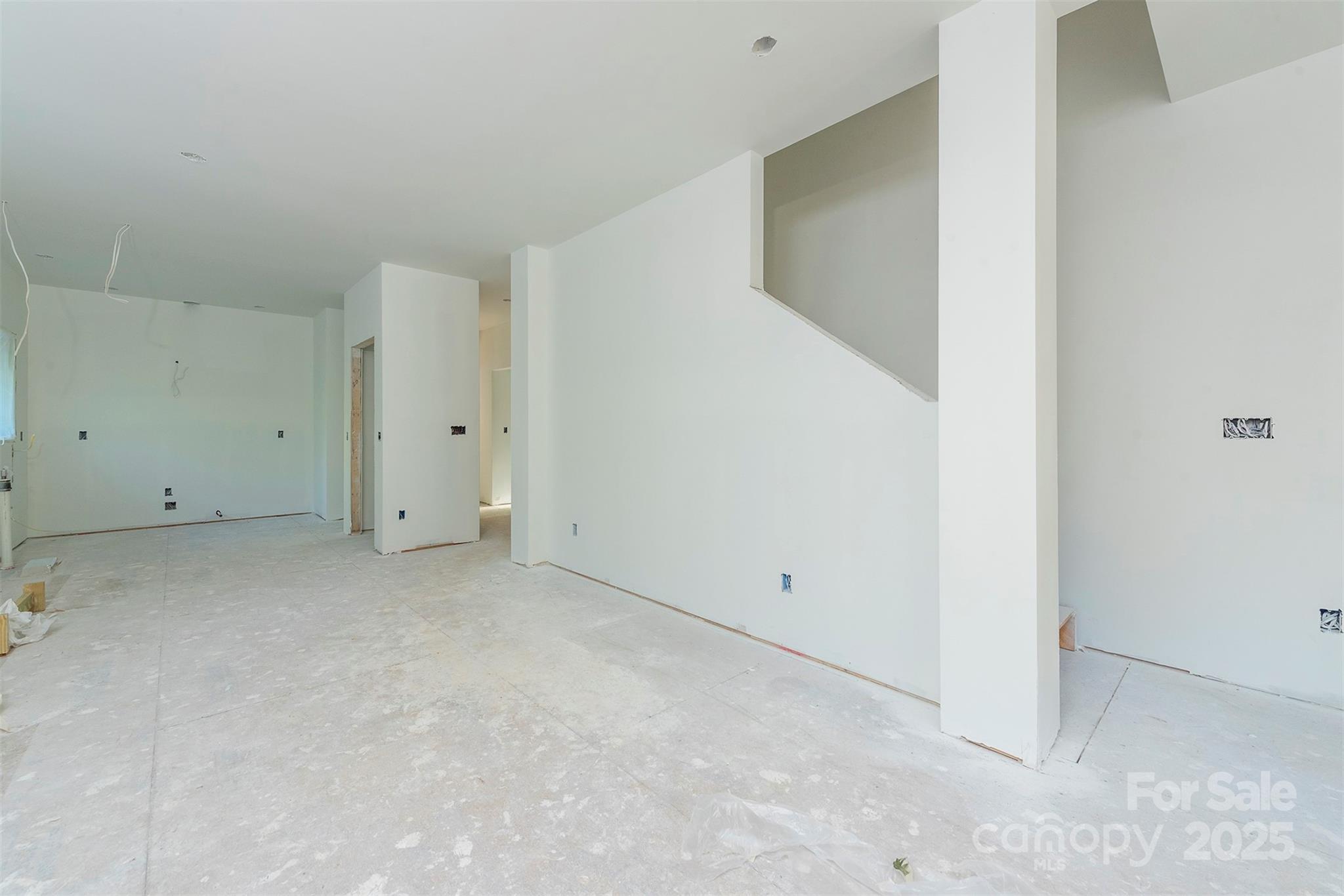 Listing Photo 10