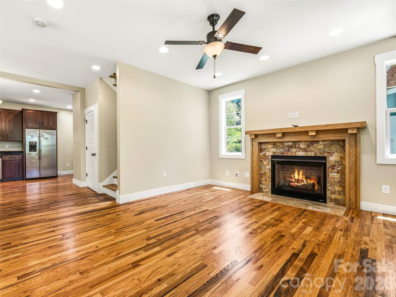 Listing Photo 9