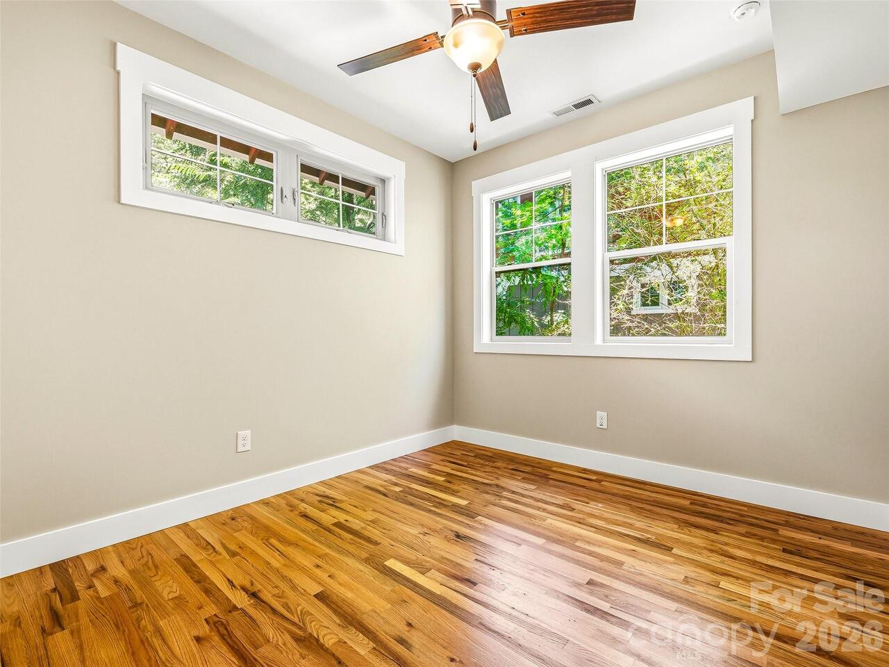 Listing Photo 28