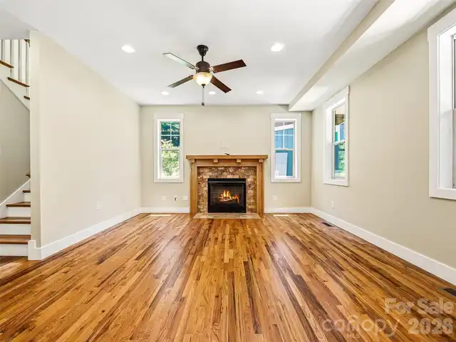 Listing Photo 13