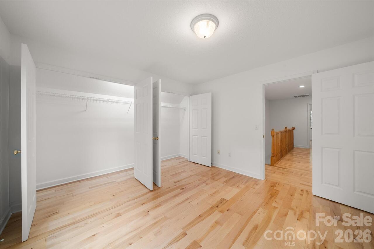 Listing Photo 34