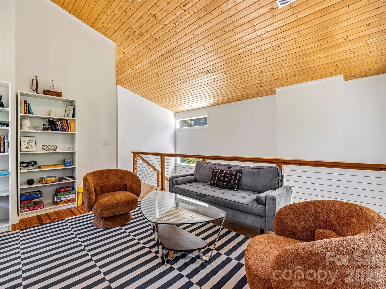 Listing Photo 21