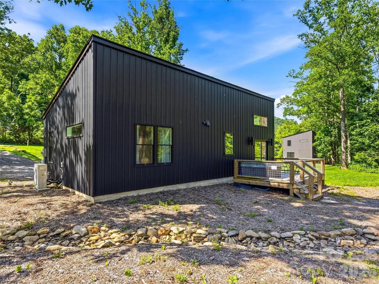 Listing Photo 28