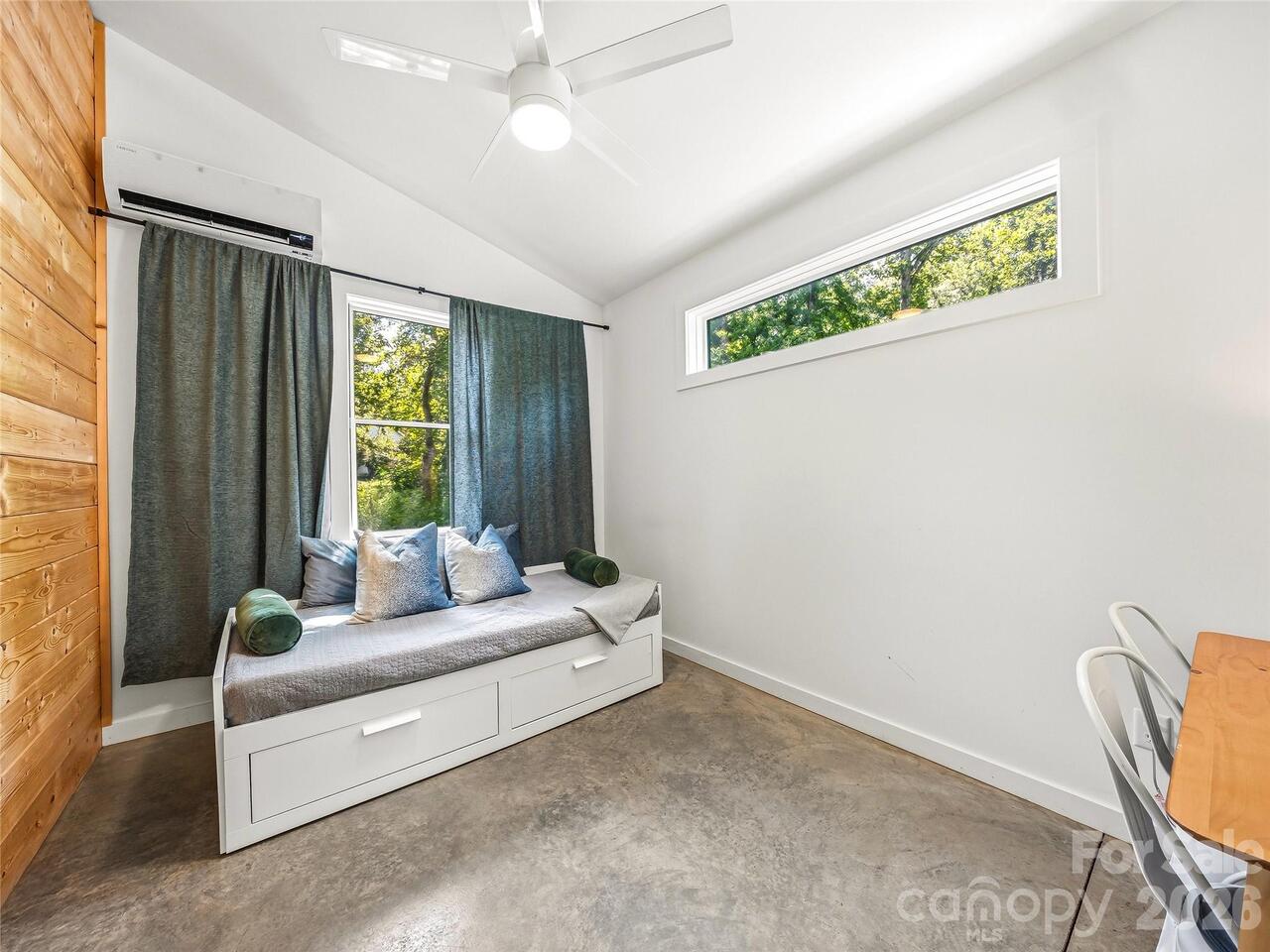 Listing Photo 37