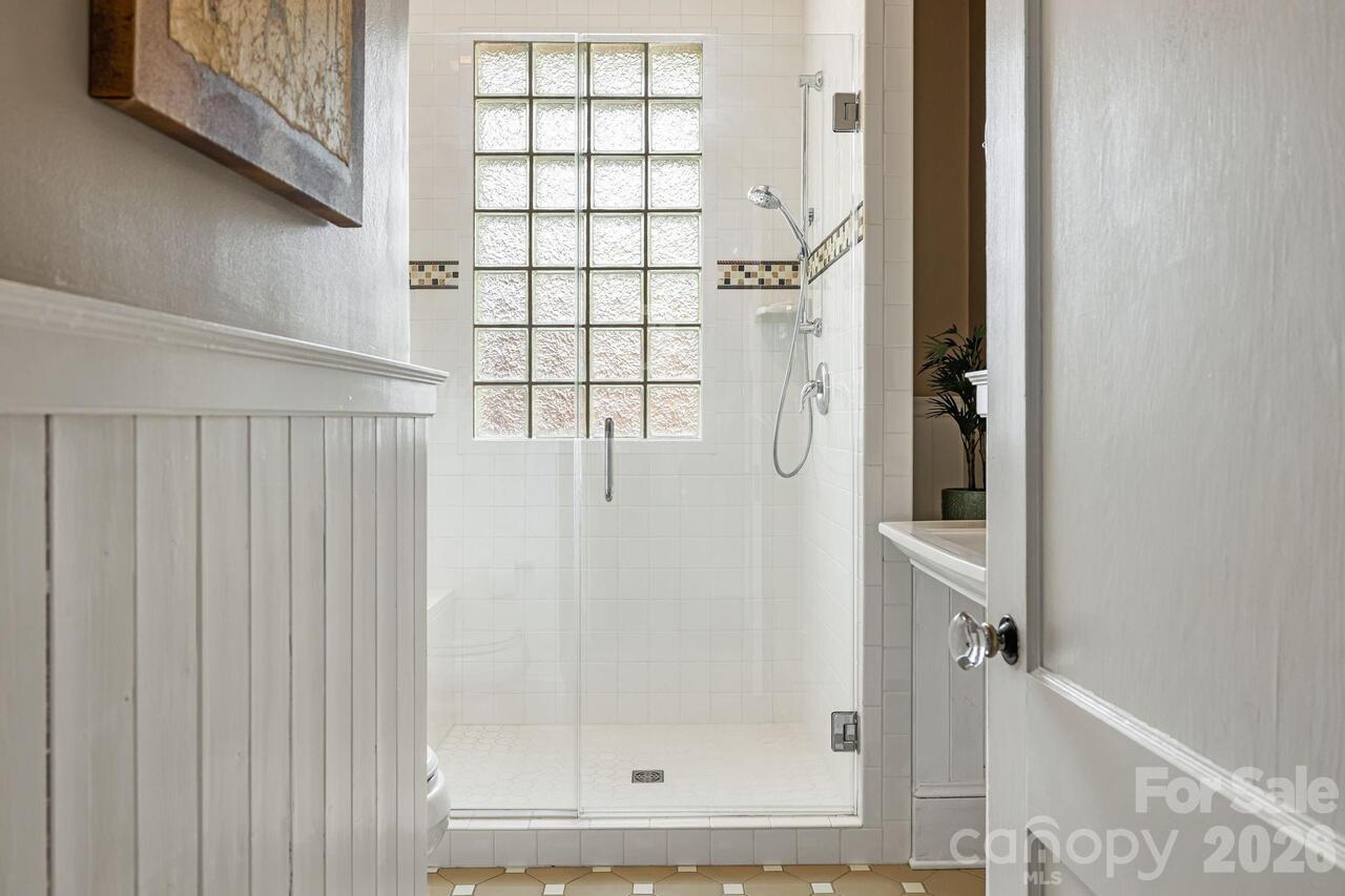 Listing Photo 25
