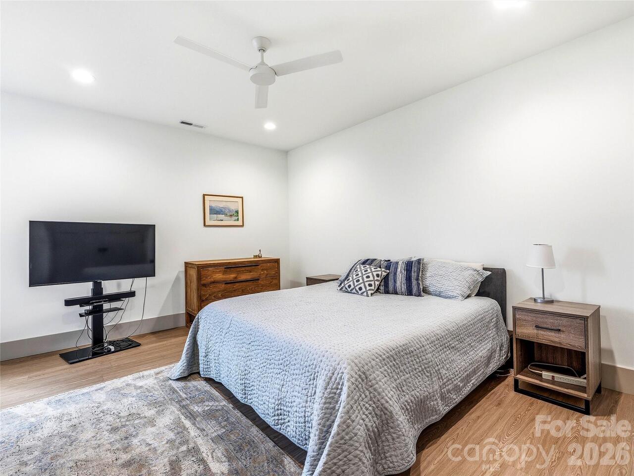 Listing Photo 42