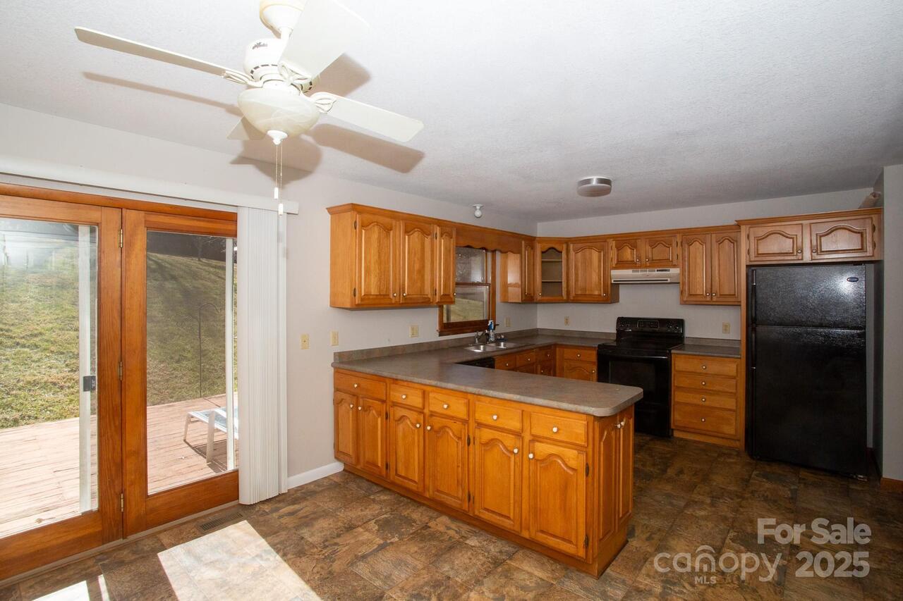 Listing Photo 16
