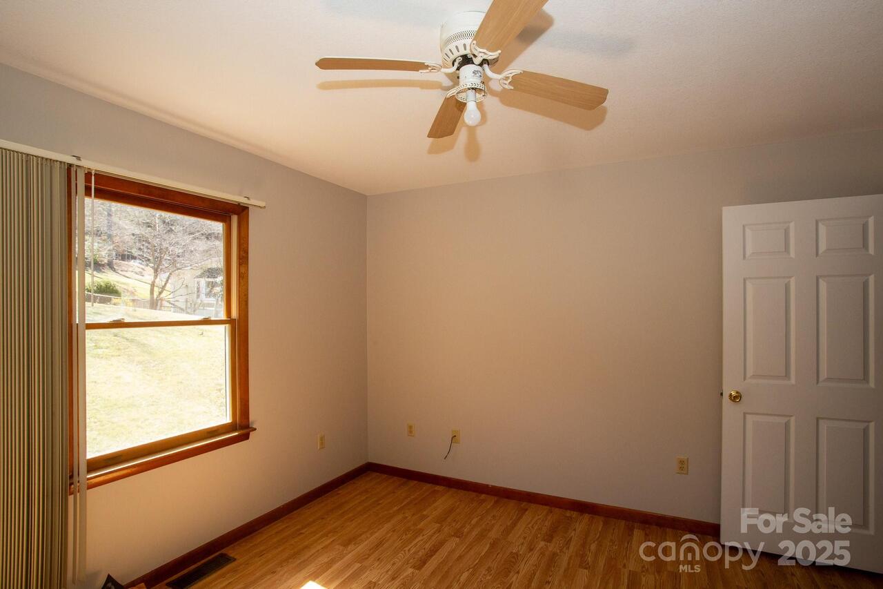 Listing Photo 25