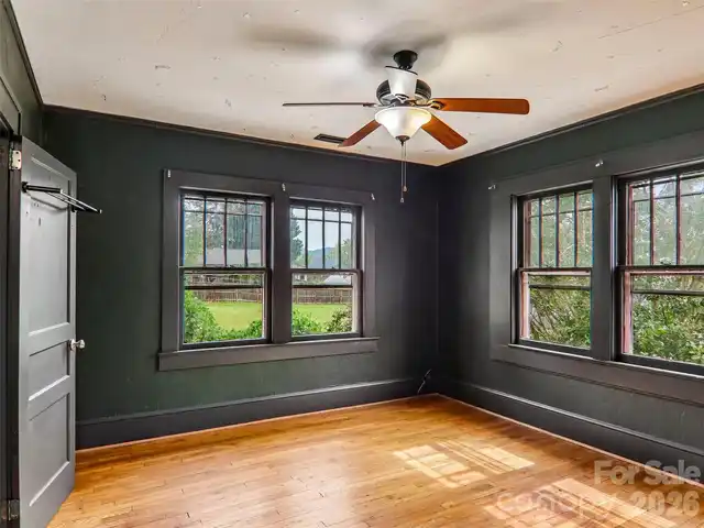 Listing Photo 19