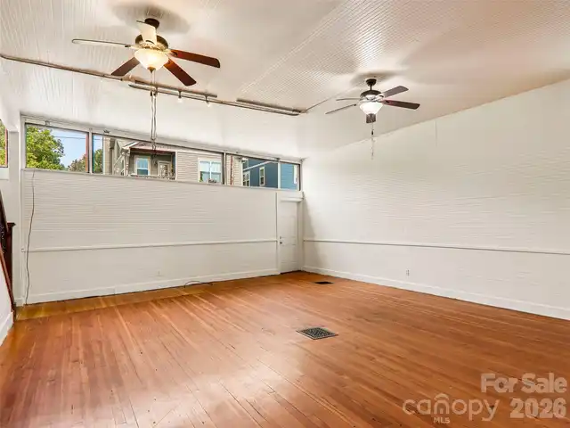 Listing Photo 33