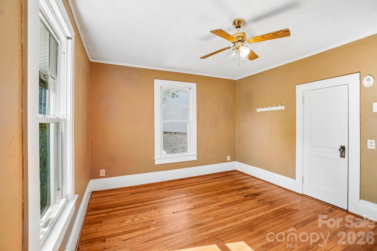 Listing Photo 19