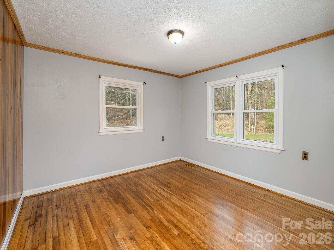 Listing Photo 13