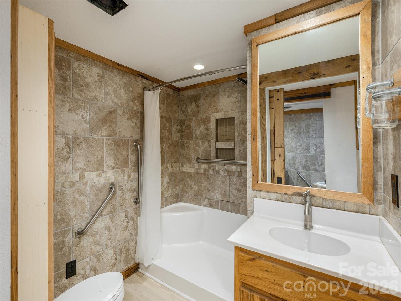 Listing Photo 17