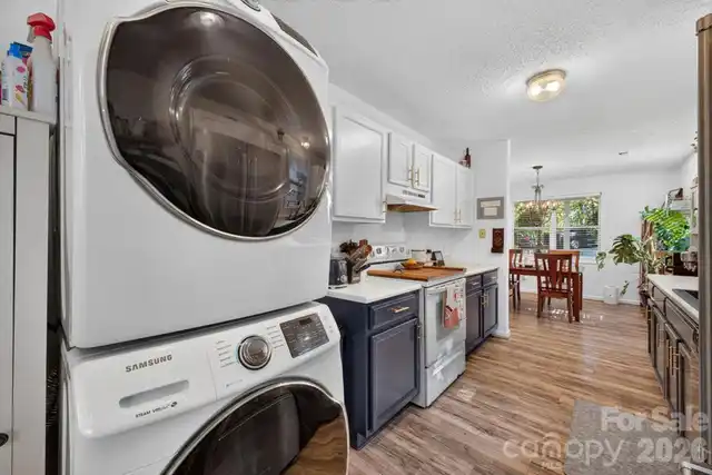 Listing Photo 16