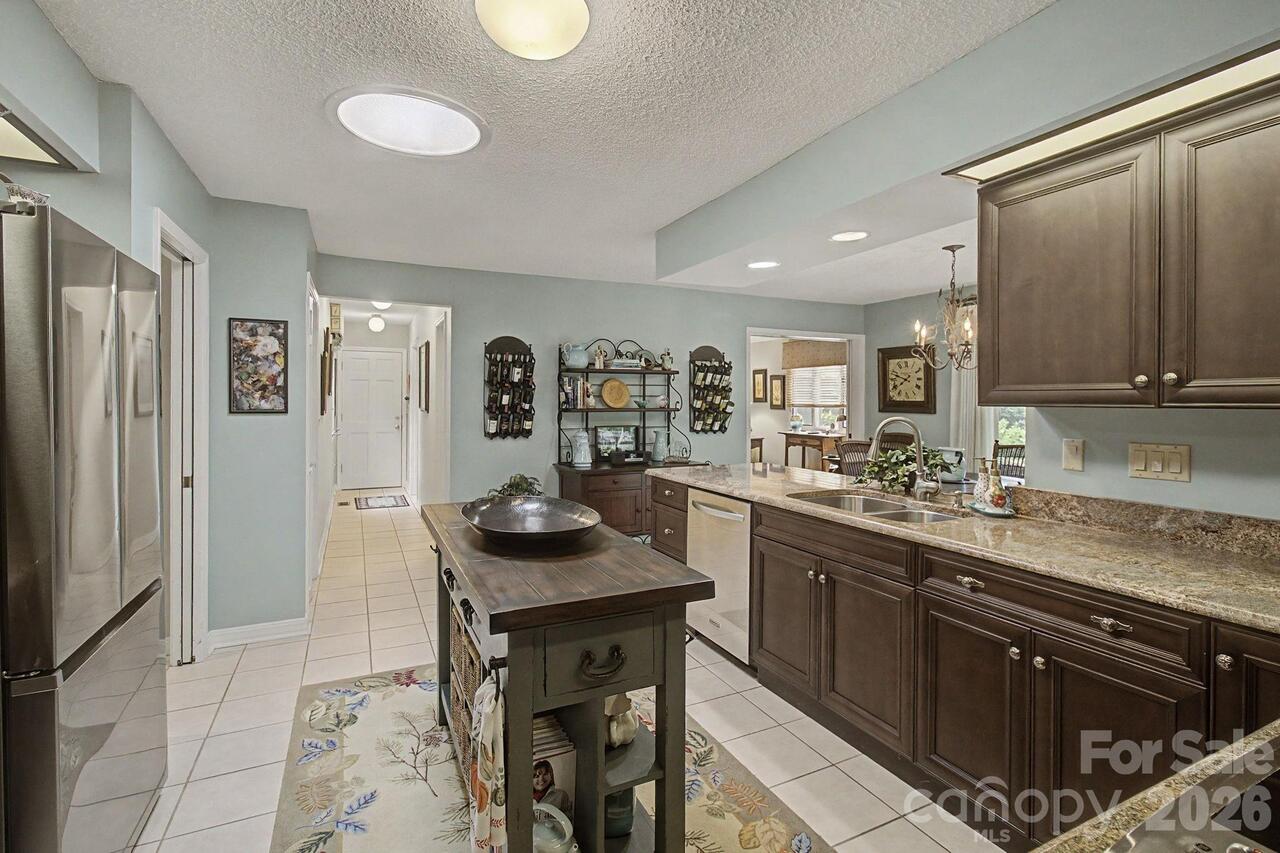 Listing Photo 17