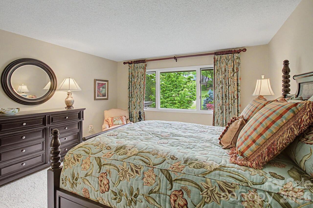 Listing Photo 25