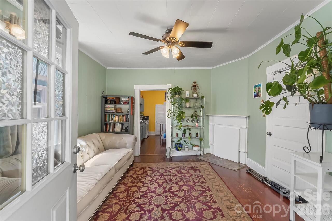 Listing Photo 4