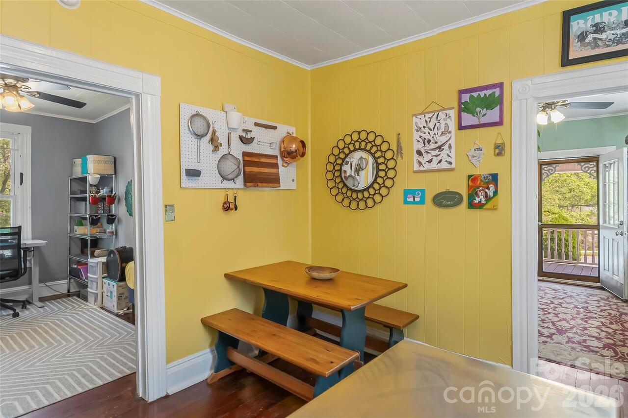 Listing Photo 9
