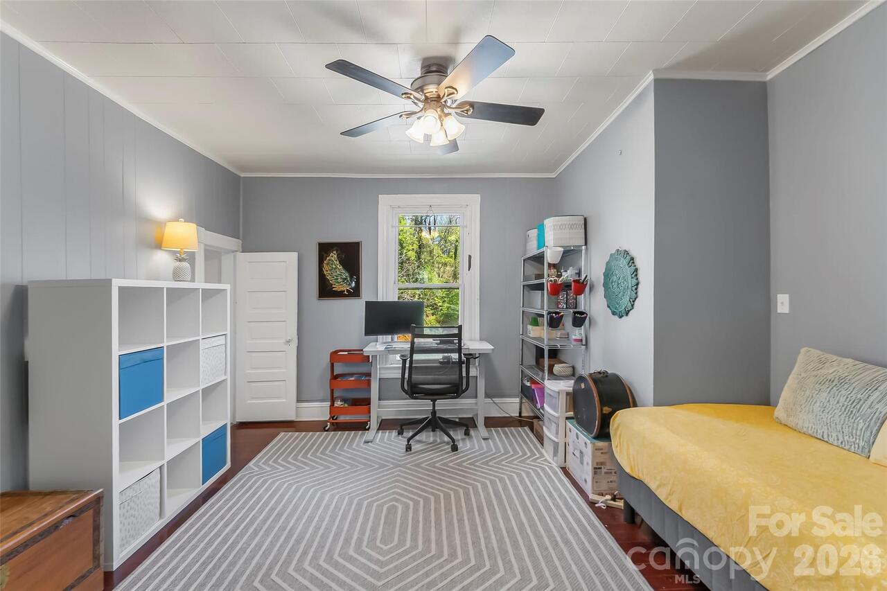 Listing Photo 13