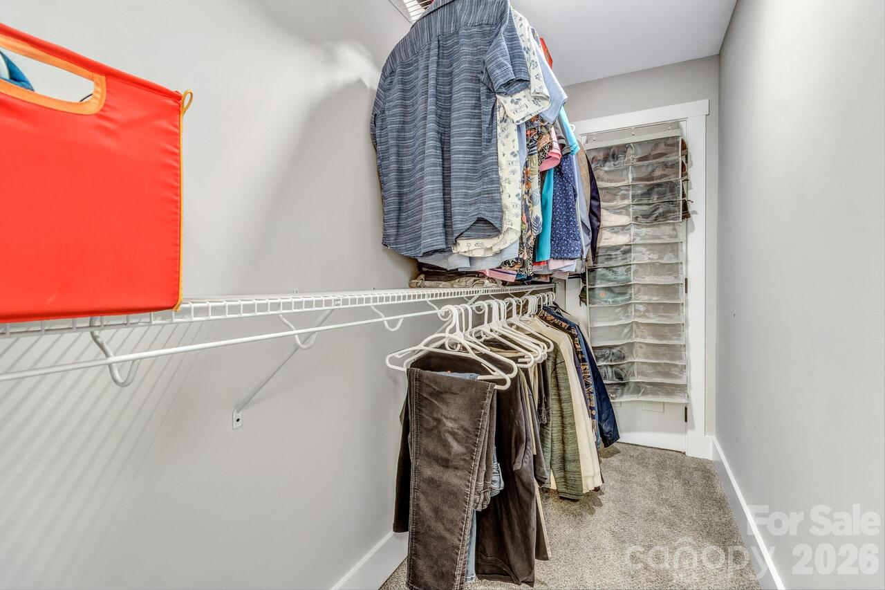 Listing Photo 18