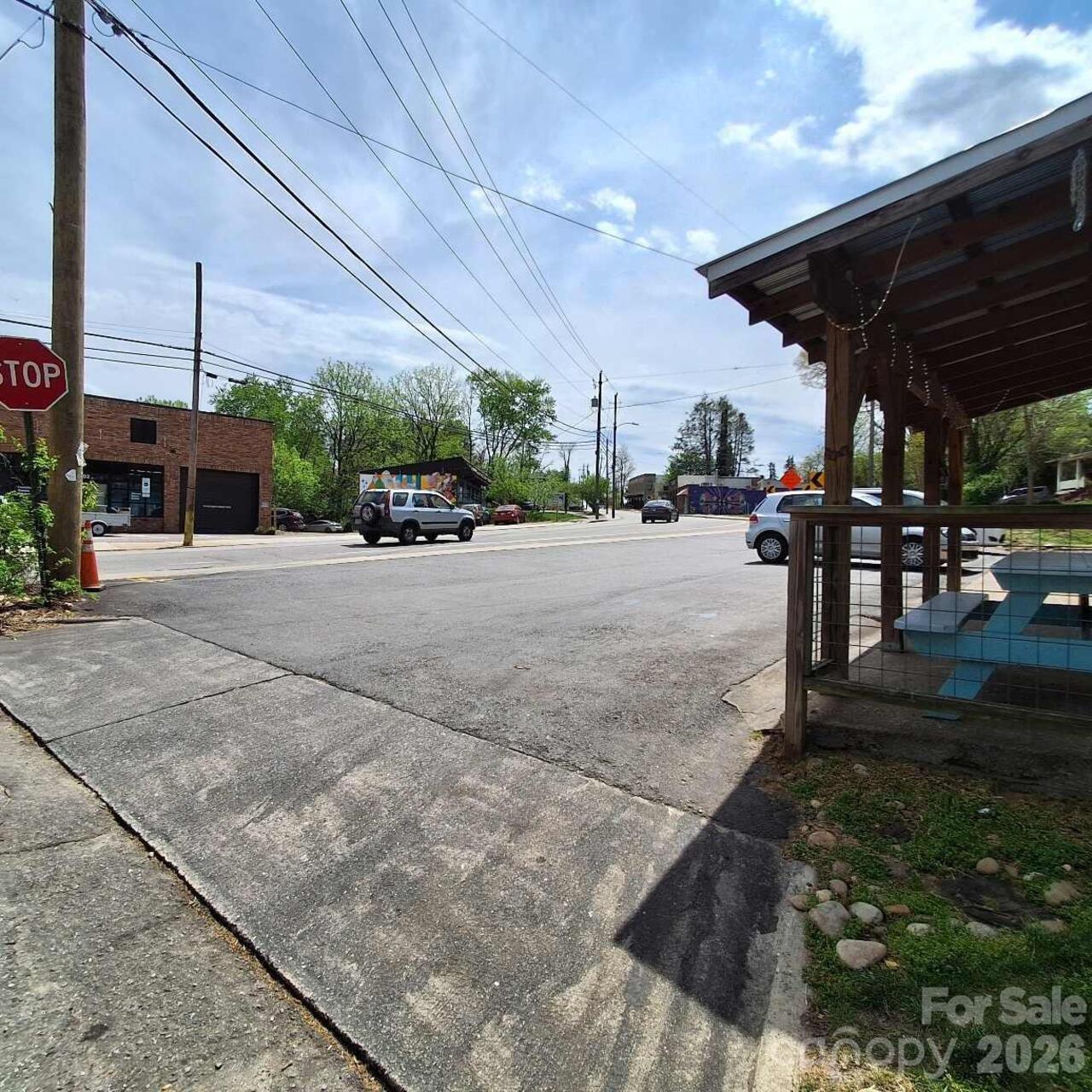 Listing Photo 10