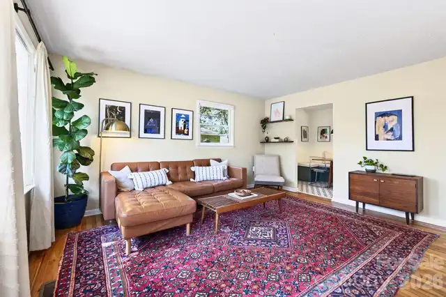 Listing Photo 6