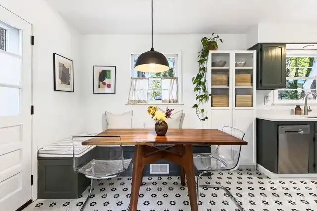 Listing Photo 8