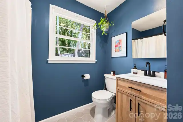 Listing Photo 16