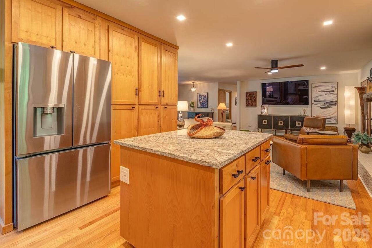 Listing Photo 19