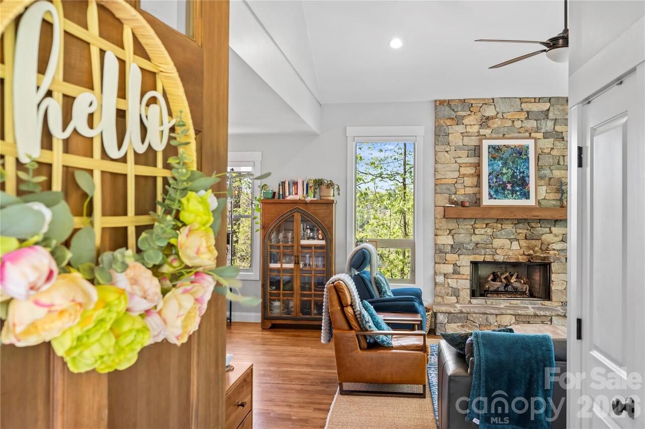 Listing Photo 6