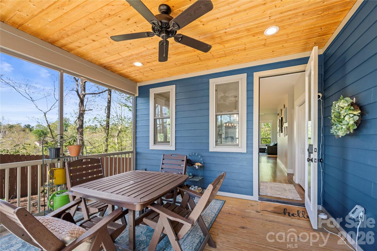 Listing Photo 16