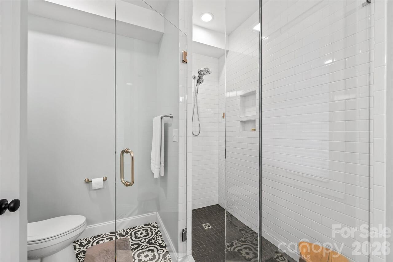 Listing Photo 22