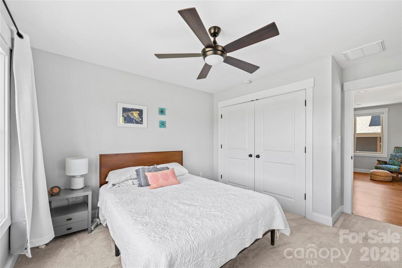 Listing Photo 24