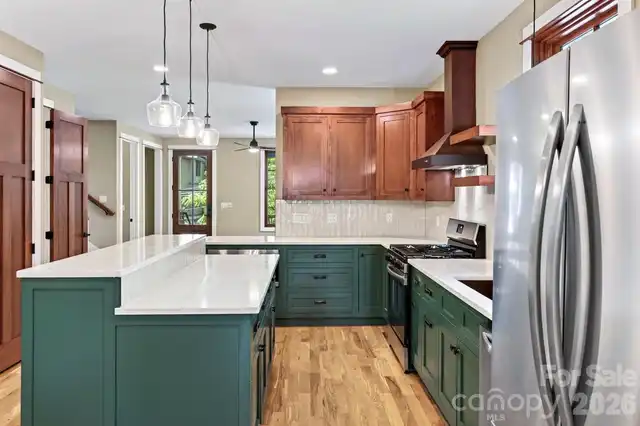 Listing Photo 7