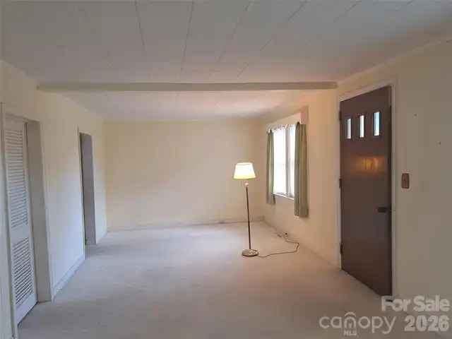 Listing Photo 10