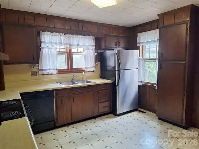 Listing Photo 19