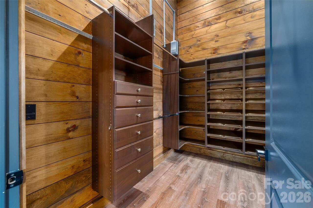 Listing Photo 20