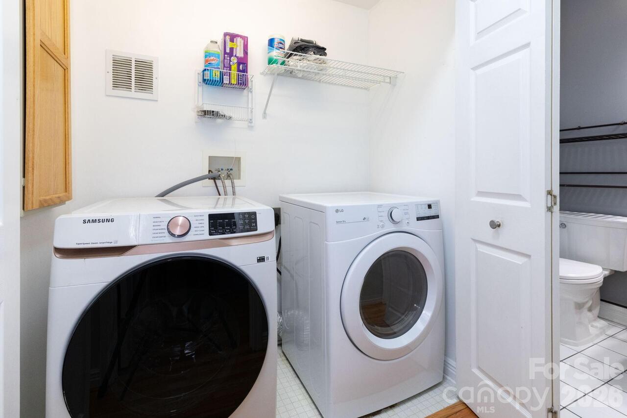 Listing Photo 17