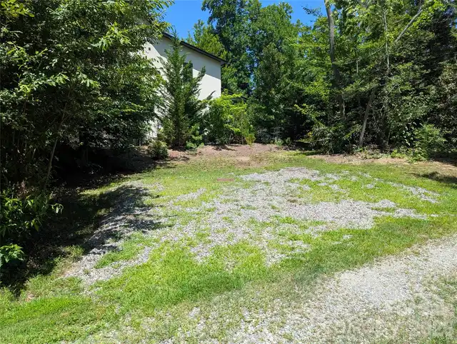 Listing Photo 13