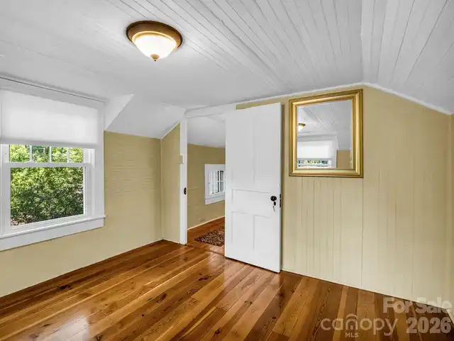 Listing Photo 32
