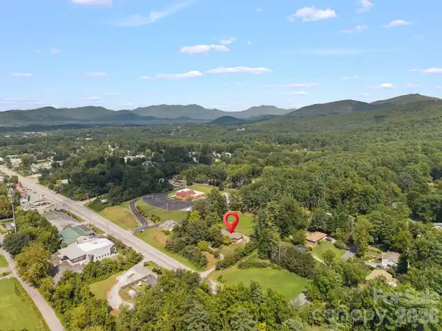 Listing Photo 11