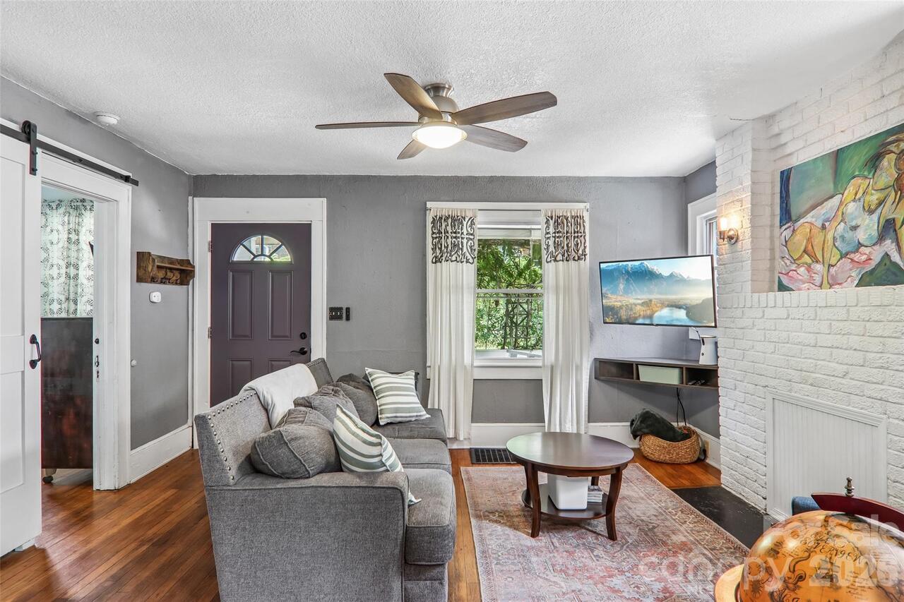 Listing Photo 5