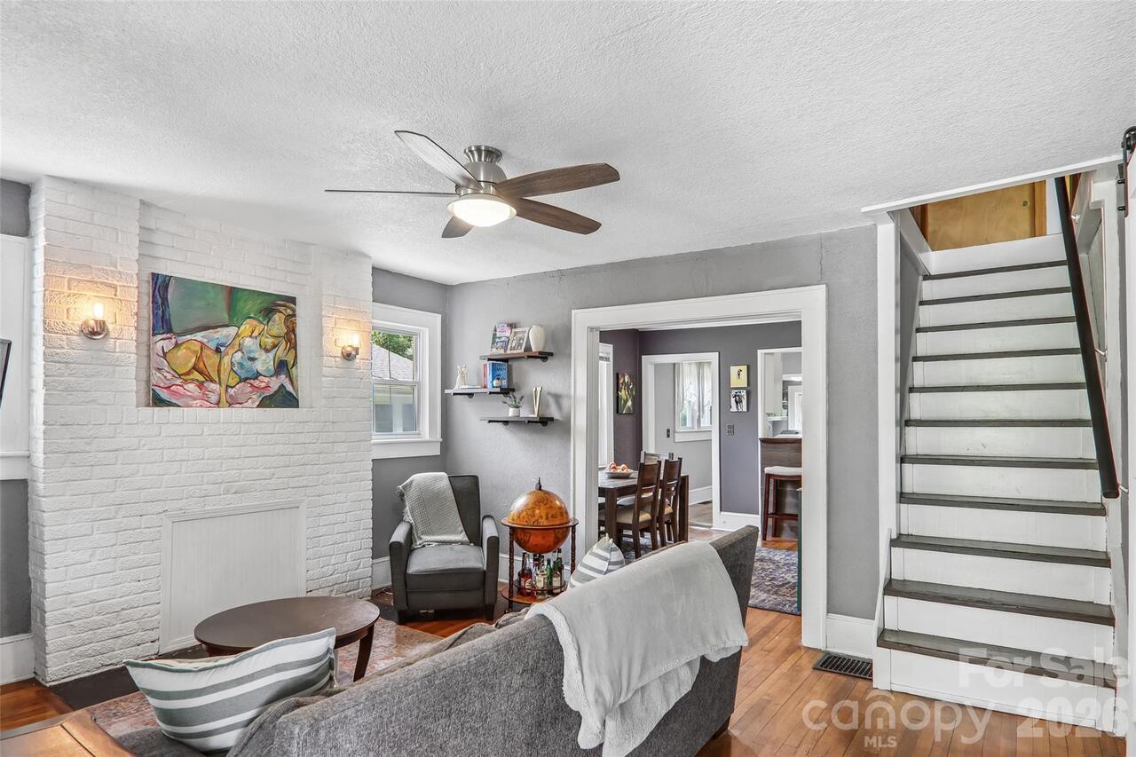 Listing Photo 7