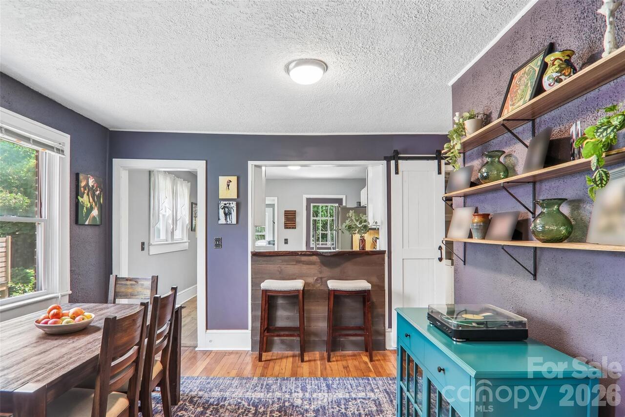 Listing Photo 9