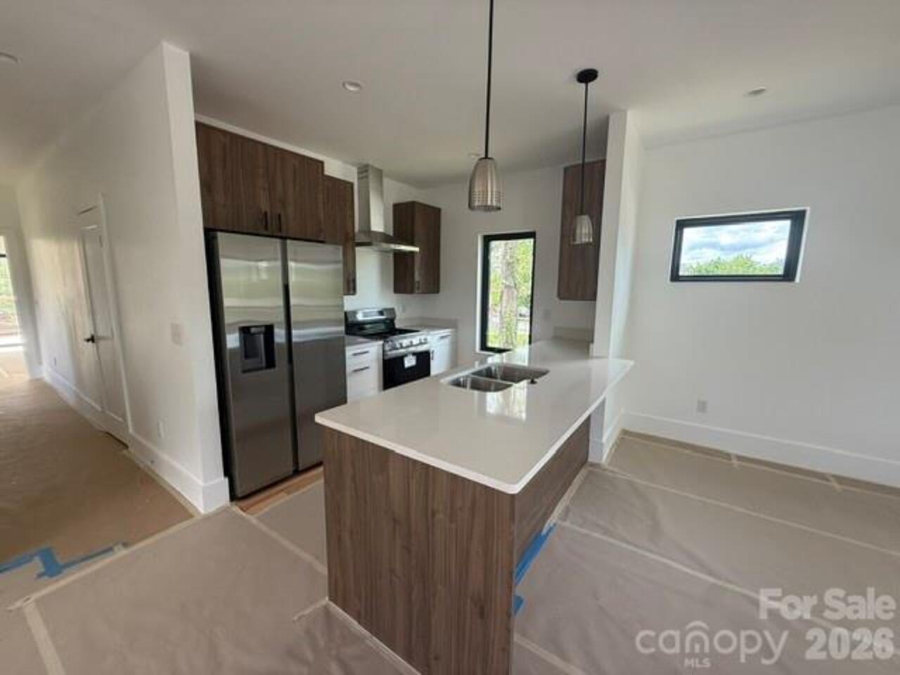 Listing Photo 7